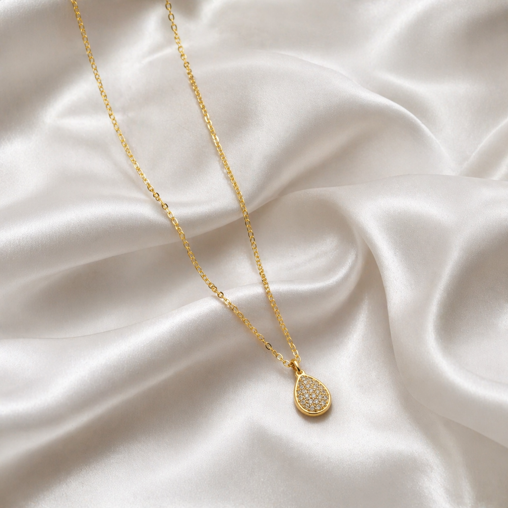 Teardrop Gold Pendant Necklace