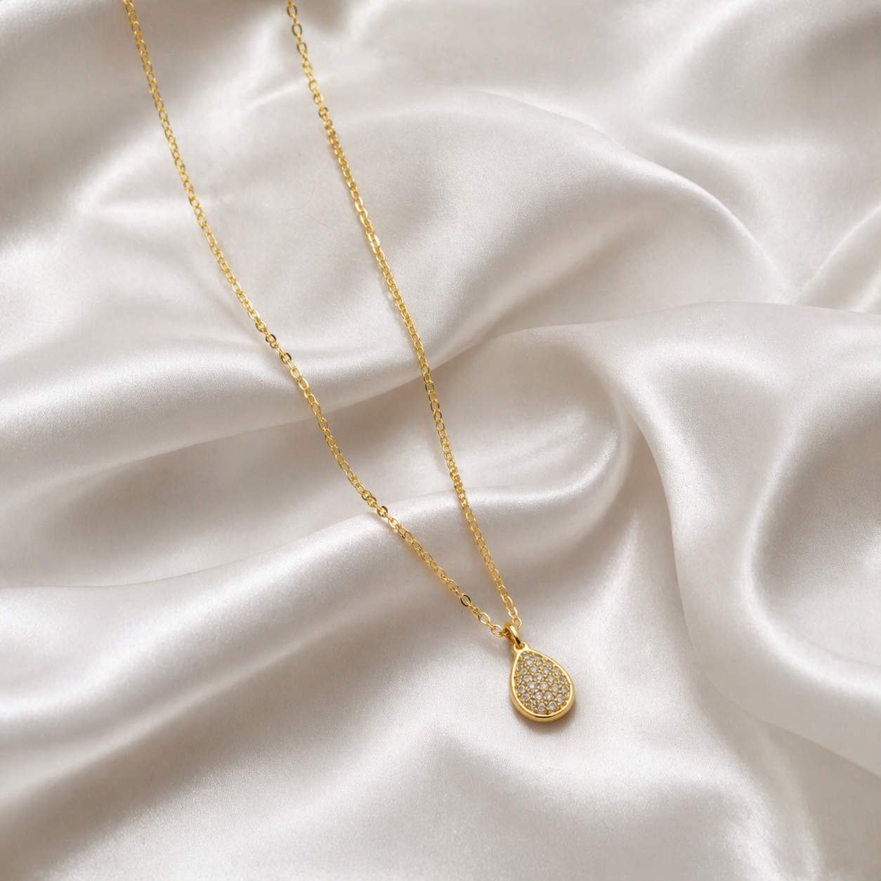 Teardrop Gold Pendant Necklace
